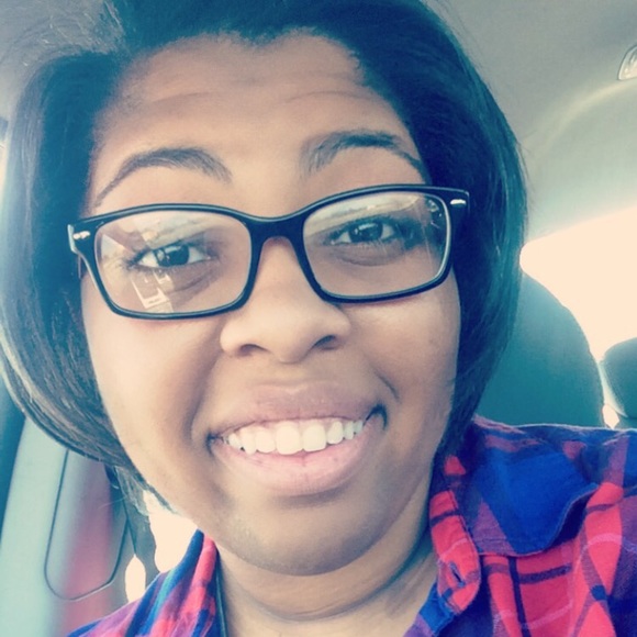 Meet your Posher, Dashayla - Picture 1 of 1